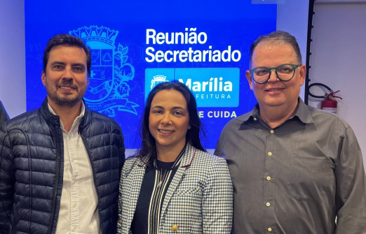 Vinicius Camarinha realiza sexta reunião com secretariado