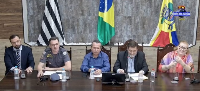 aud. pública-seg. Jaú